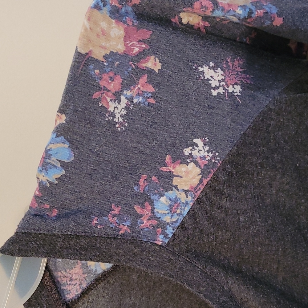 Torrid Ragland tunic - Picture 3 of 3